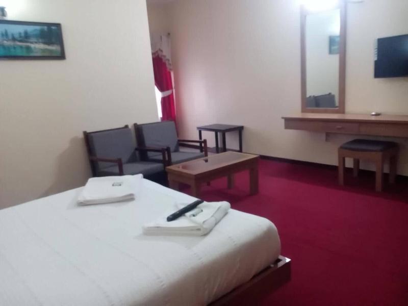 Hotel Preethi Palace
