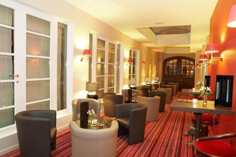 Cortina Hotel