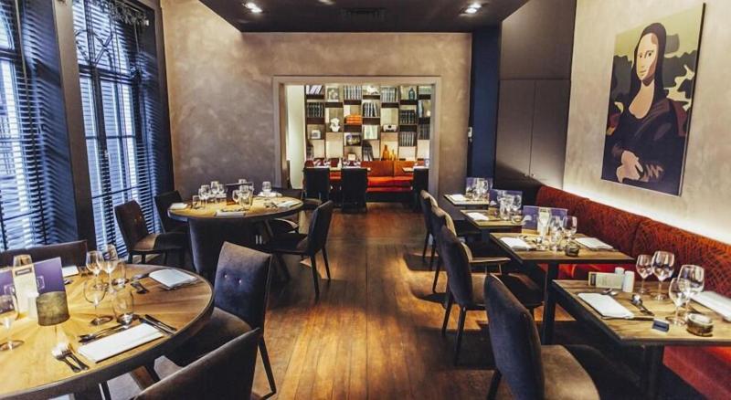 Cortina Hotel