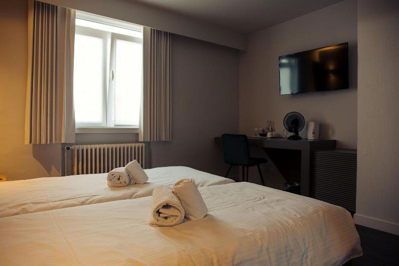Cortina Hotel