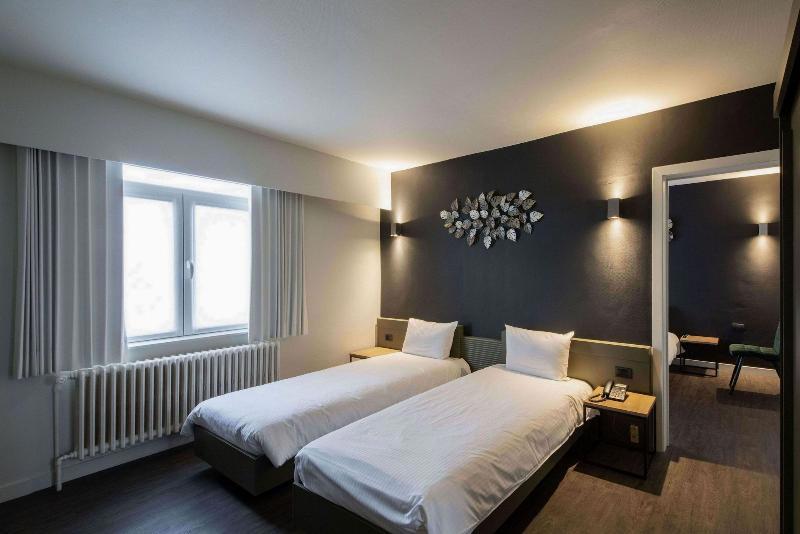 Cortina Hotel