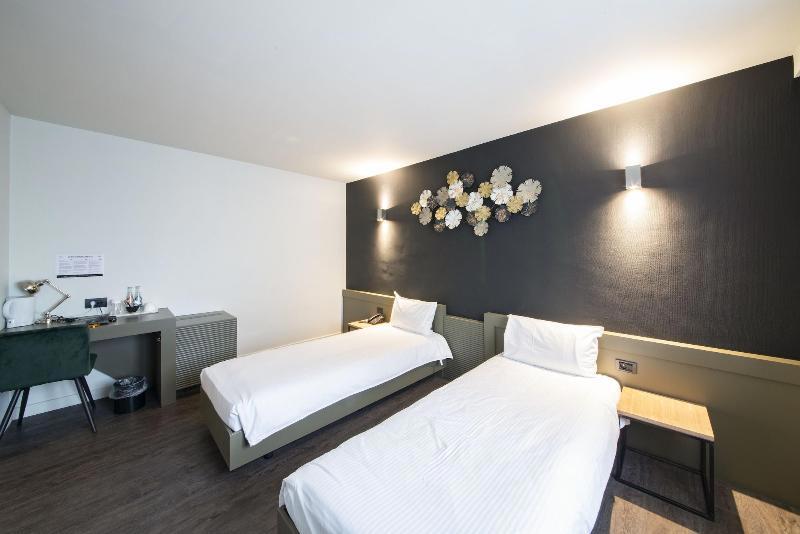 Cortina Hotel