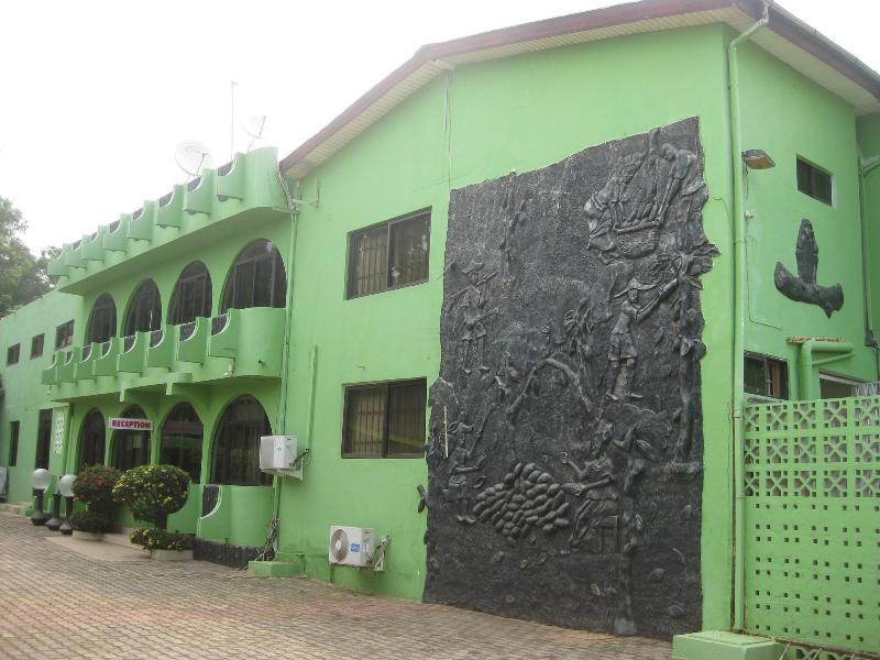 Airport Side Hotel