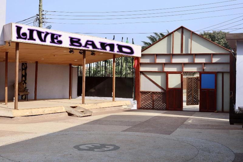 Airport Side Hotel