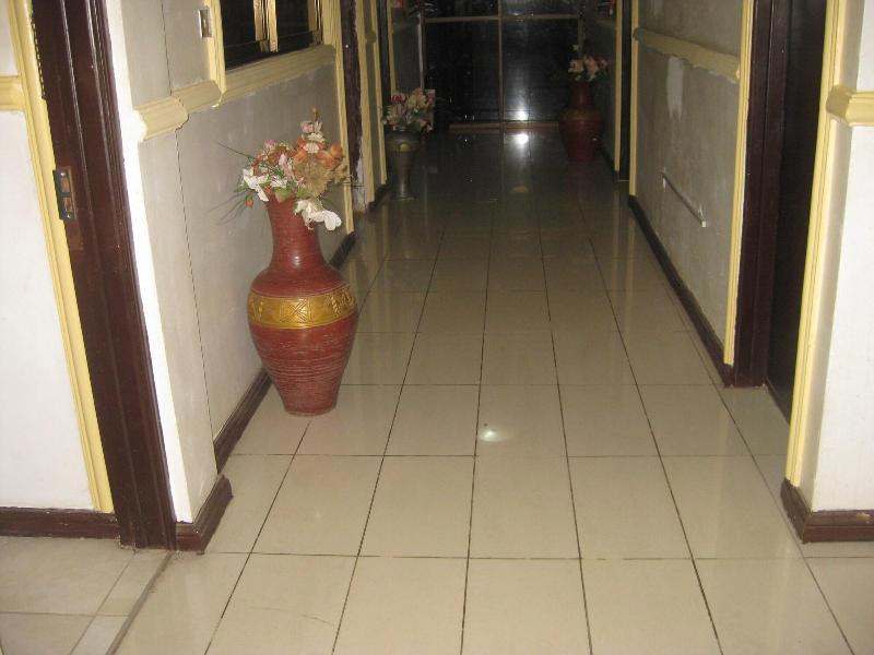 Airport Side Hotel