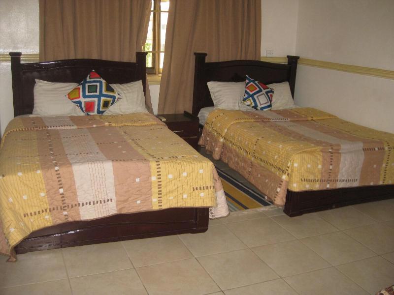 Airport Side Hotel