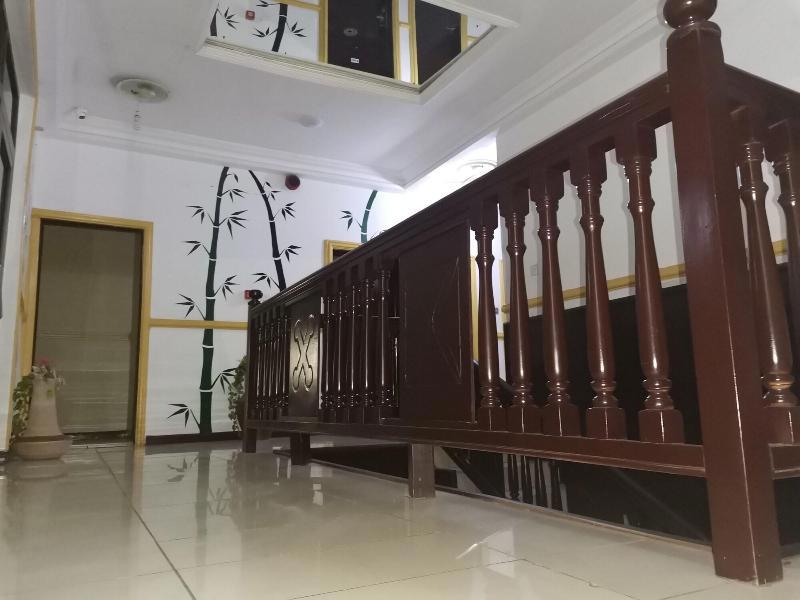 Airport Side Hotel
