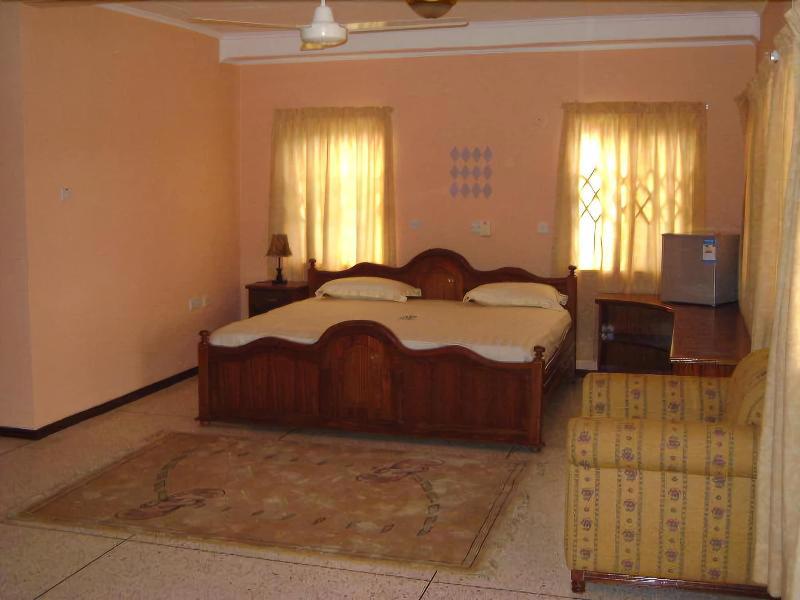 East Airport Guesthouse