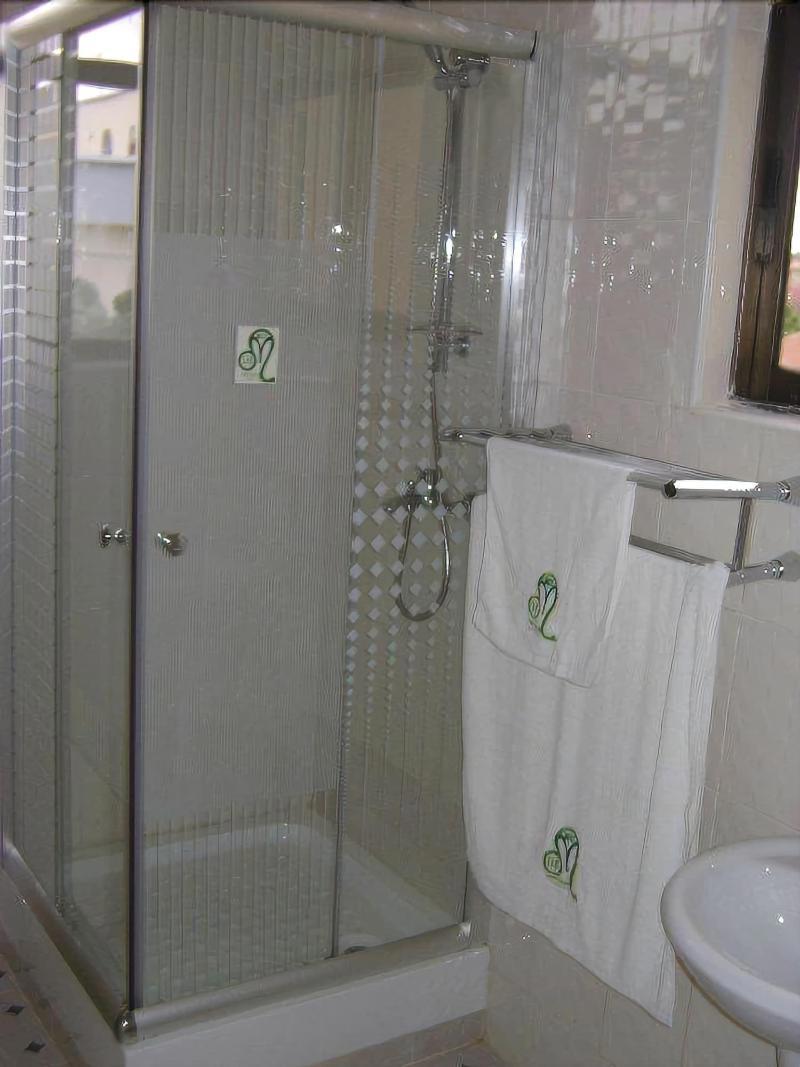 East Airport Guesthouse