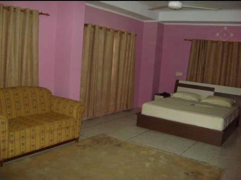 East Airport Guesthouse