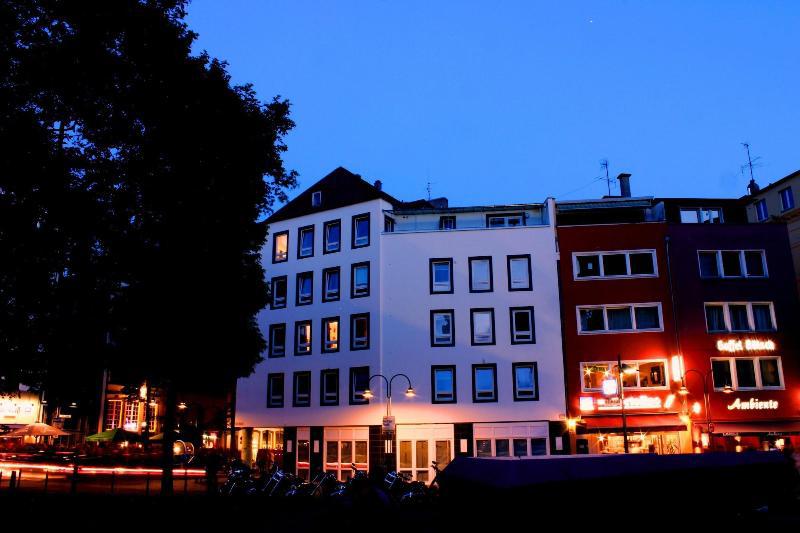 KONCEPT Hotel Zum Kostbaren Blut galeri fotoğrafı