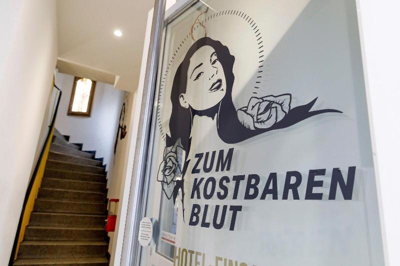 KONCEPT Hotel Zum Kostbaren Blut galeri fotoğrafı