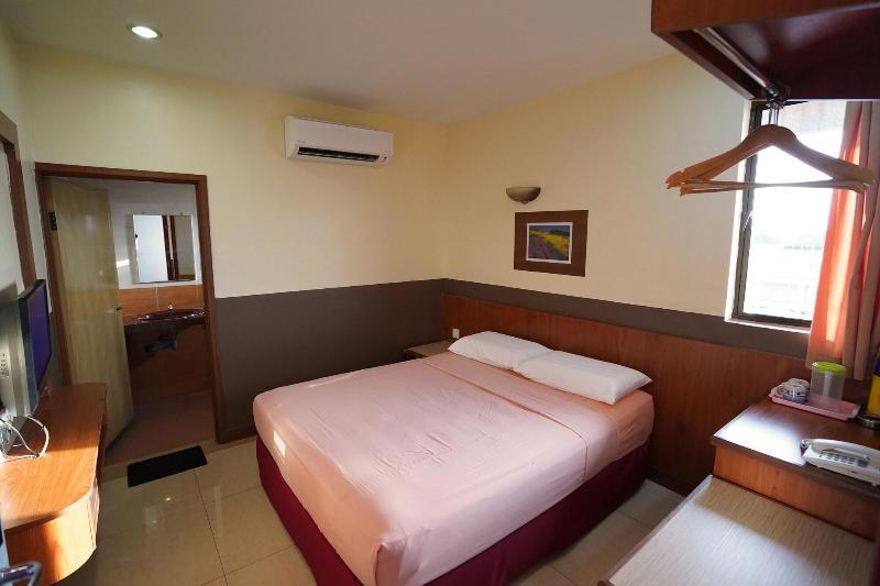 Fullywell Hotel
