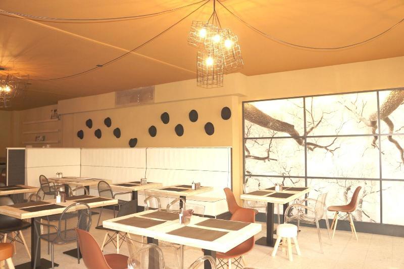 Escale Hotel
