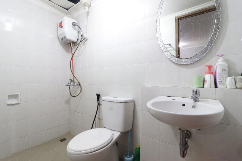 Rent House Center At Apartement Mediterania Gajah Mada