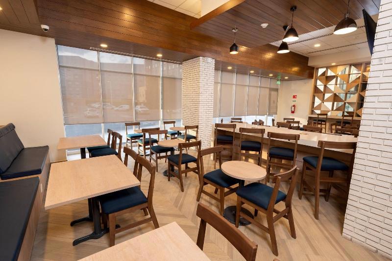 Fairfield By Marriott Inn & Suites San Luis Potosi