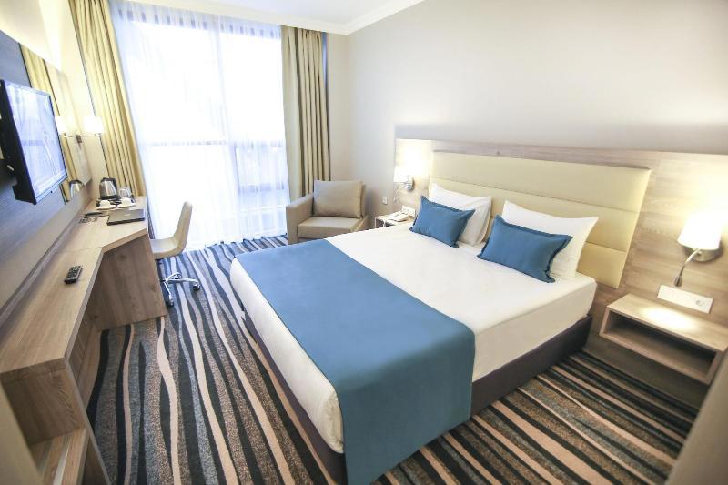 Hotel Excellence Inn fotoğrafı