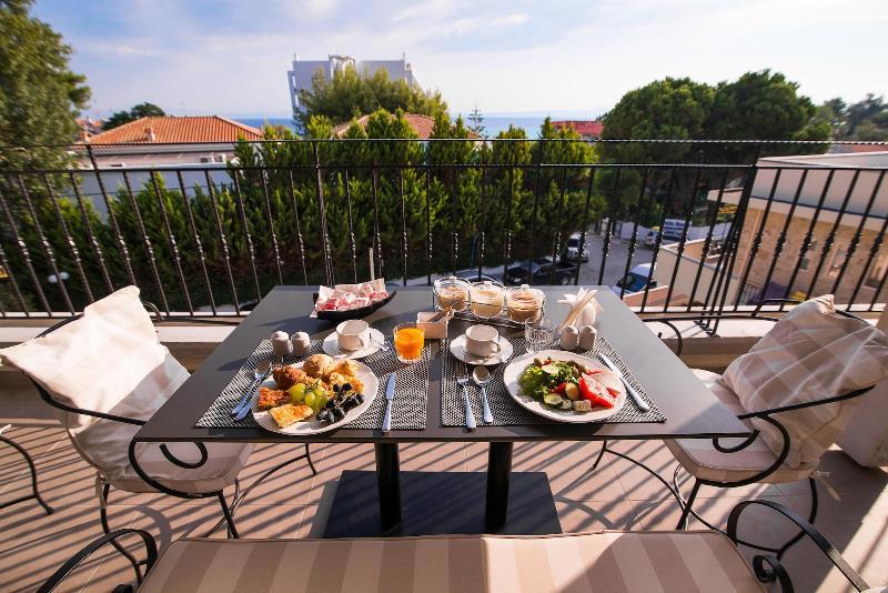 Neikos Luxury Suites fotoğrafı