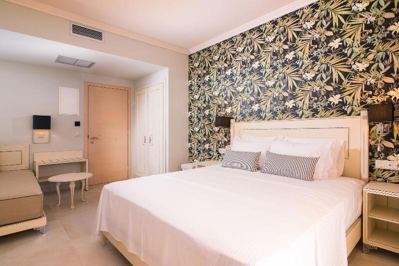 Neikos Luxury Suites fotoğrafı