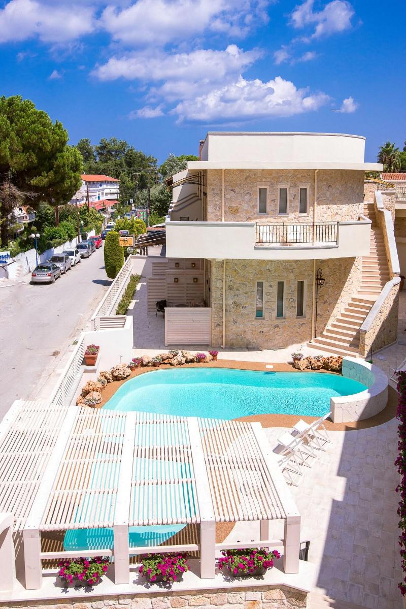Neikos Luxury Suites galeri fotoğrafı