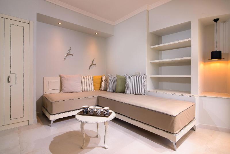Neikos Luxury Suites galeri fotoğrafı