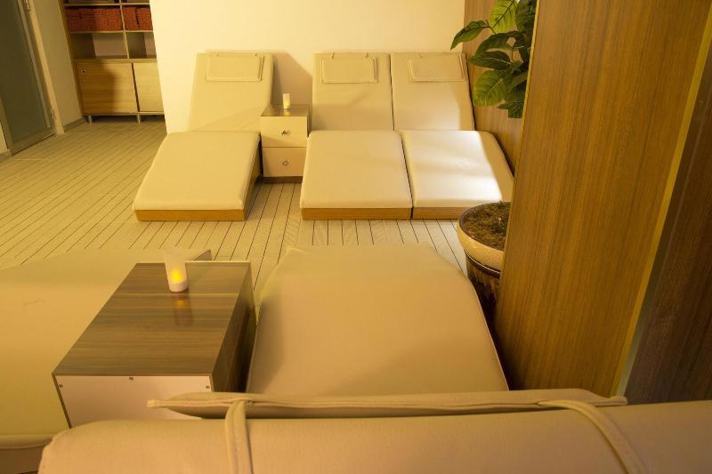 Safran City Hotel And Spa