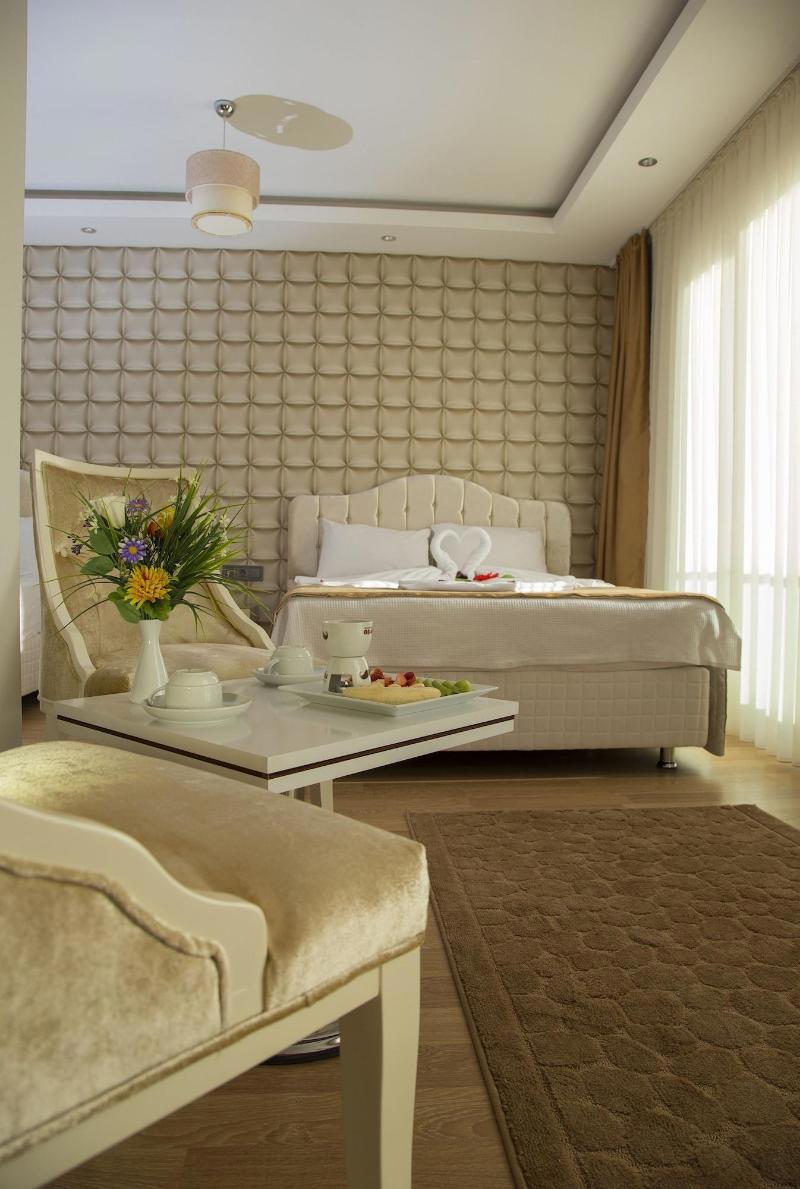 Safran City Hotel And Spa