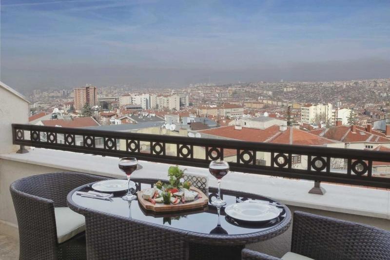 Cadence Design Hotel