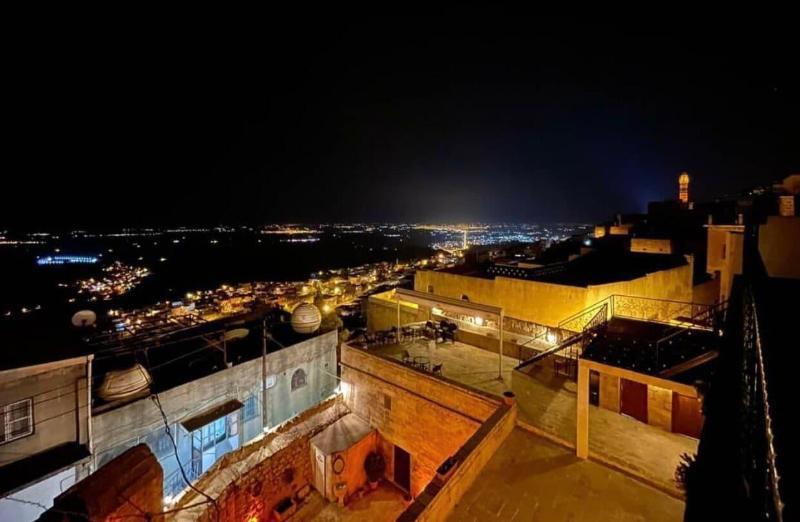 Dara Konagi galeri fotoğrafı