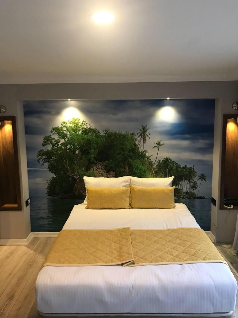 Double Bond Hotel Spa