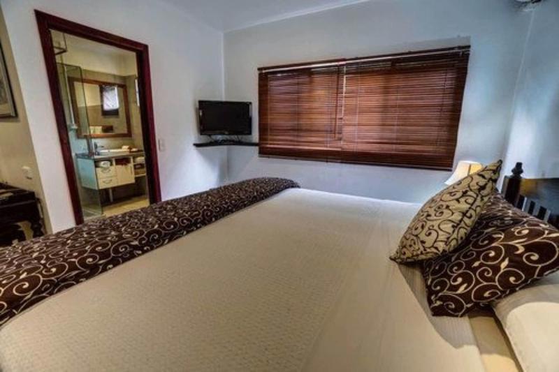 The Seaview Lodge