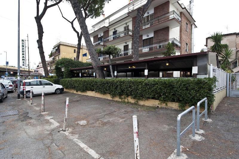 Hotel 4 Pini galeri fotoğrafı