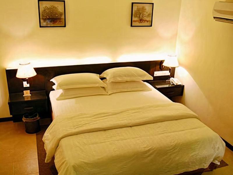 Ernes Hotel