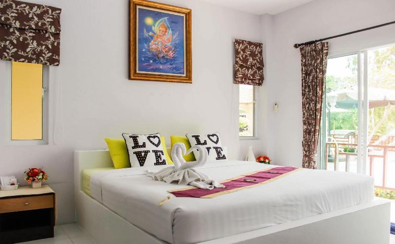 Charm Resort Cha-Am