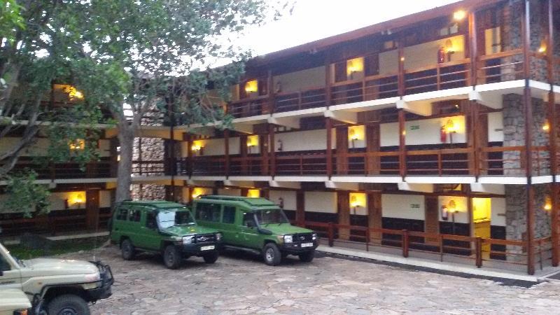 Lobo Wildlife Lodge