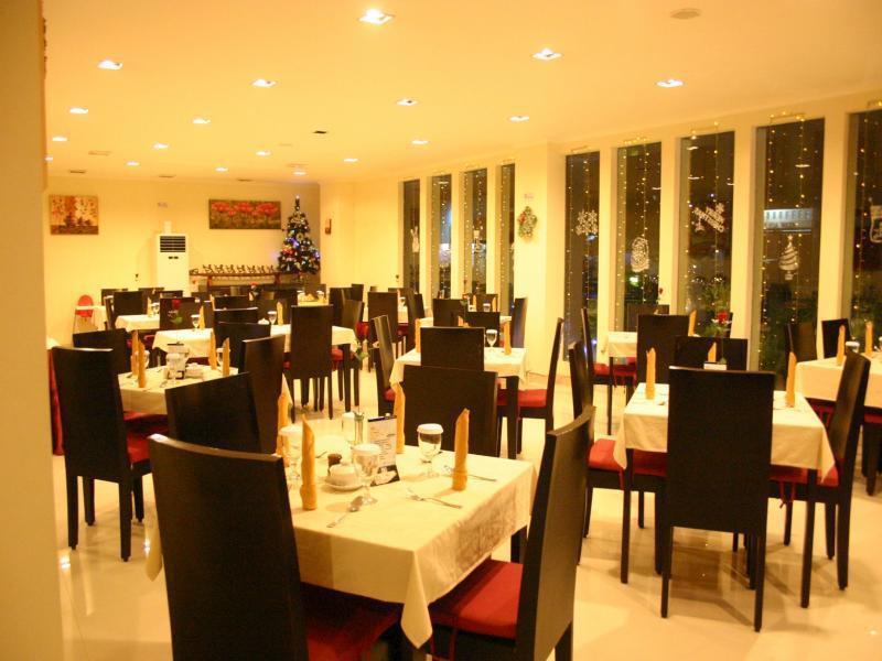 Royal Mamberamo Hotel