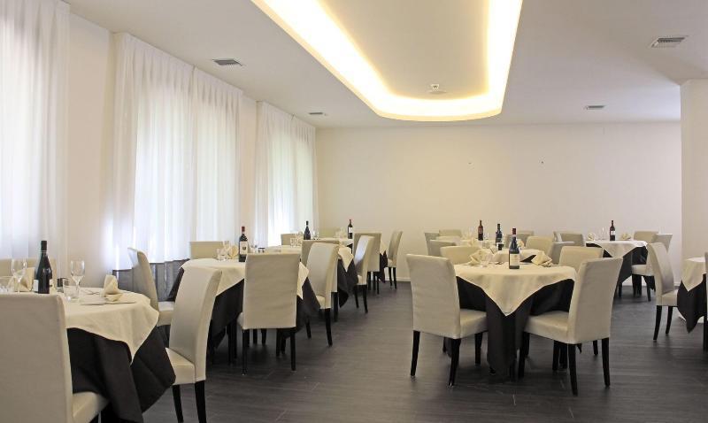 Hotel Cristallo galeri fotoğrafı