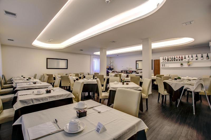Hotel Cristallo galeri fotoğrafı