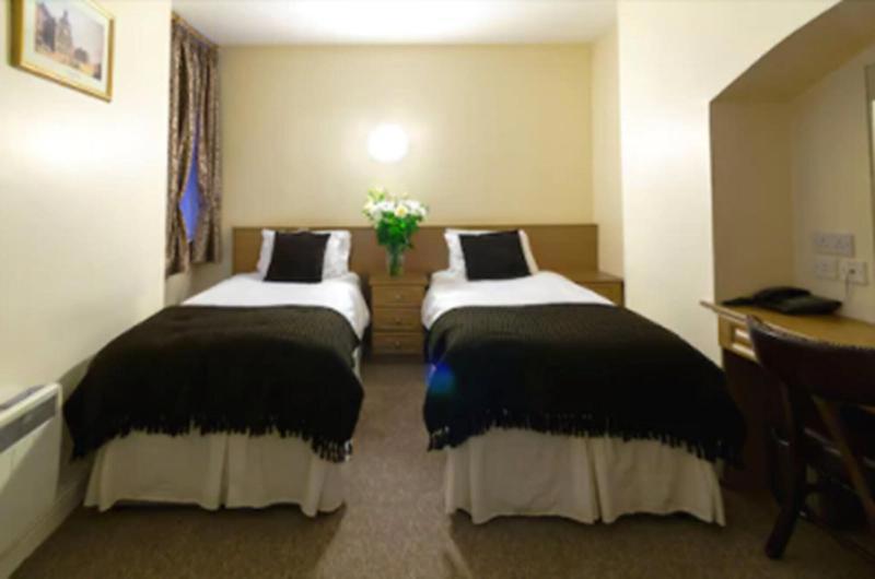 Celtic Lodge Guesthouse - Restaurant & Bar