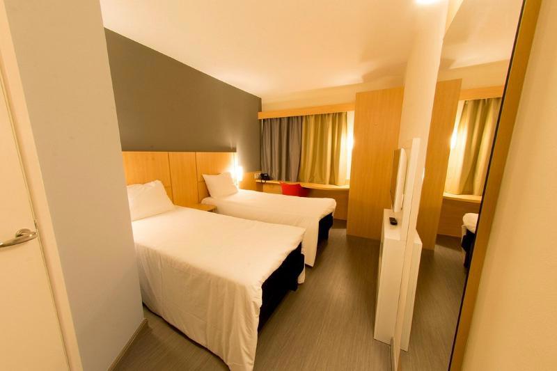 Ibis Aracruz
