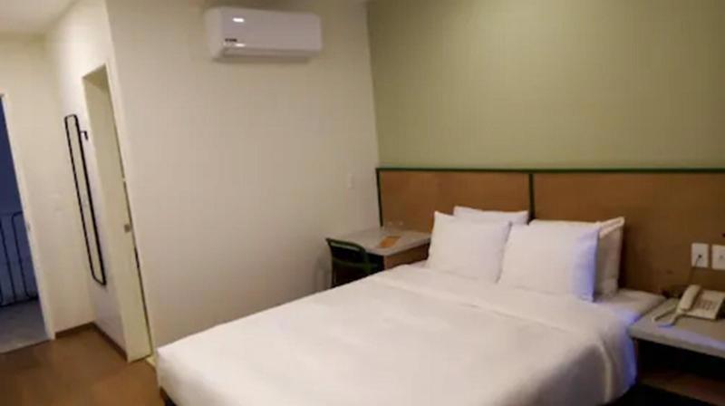 Intj Hotel