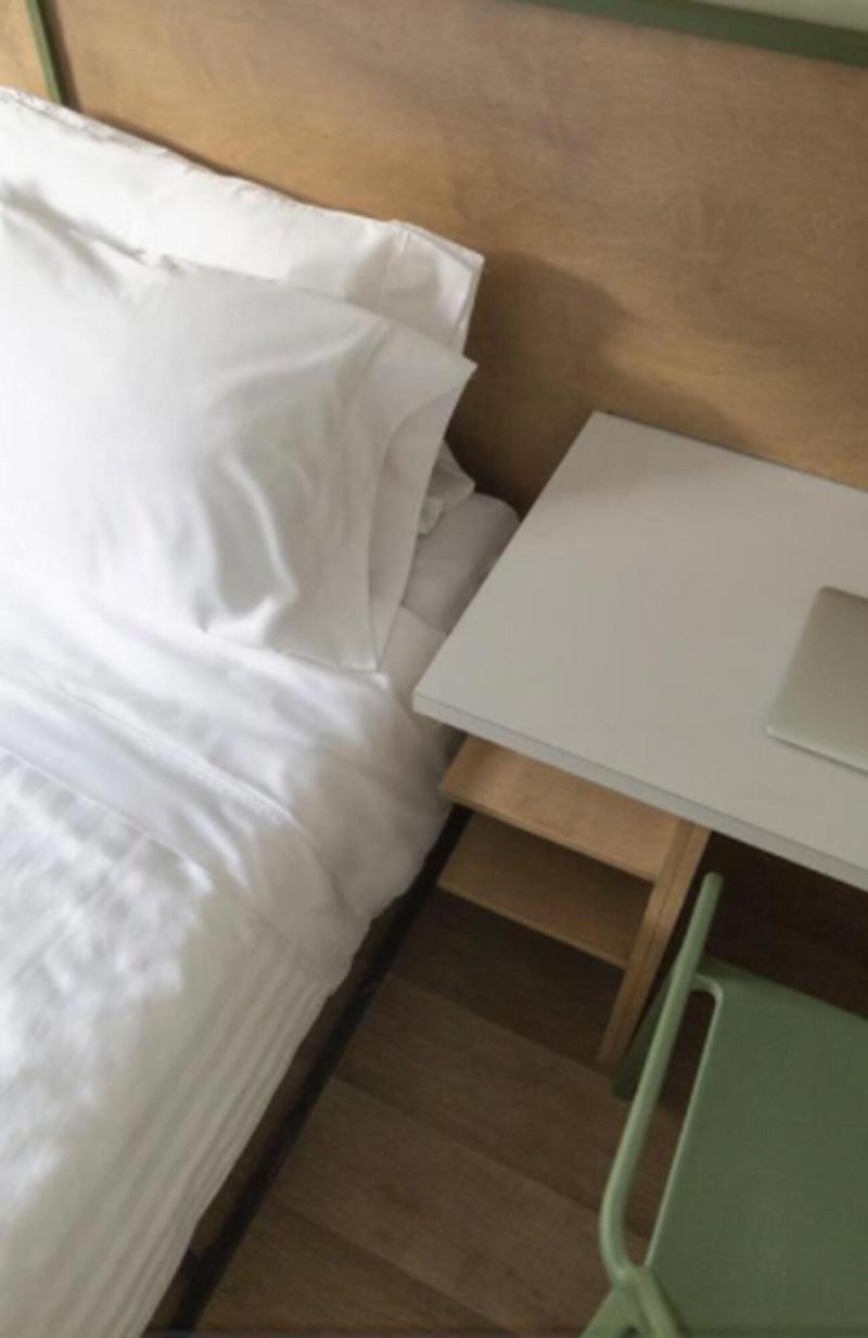 Intj Hotel