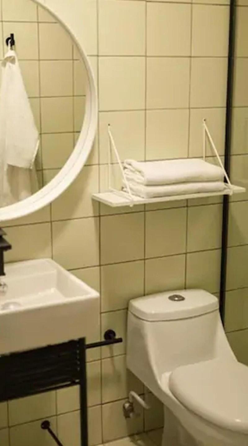 Intj Hotel