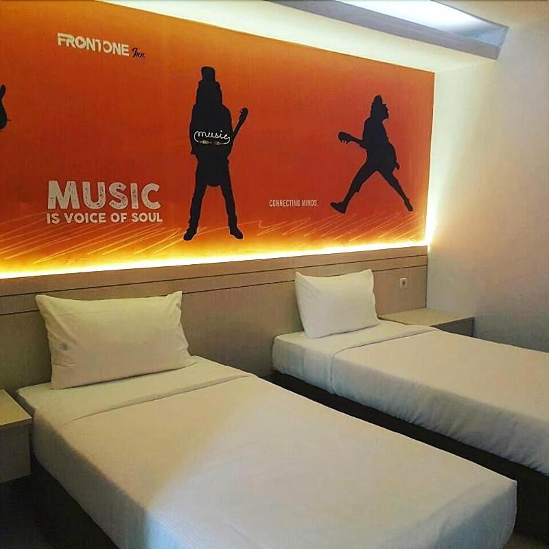 Front One Inn Sidoarjo