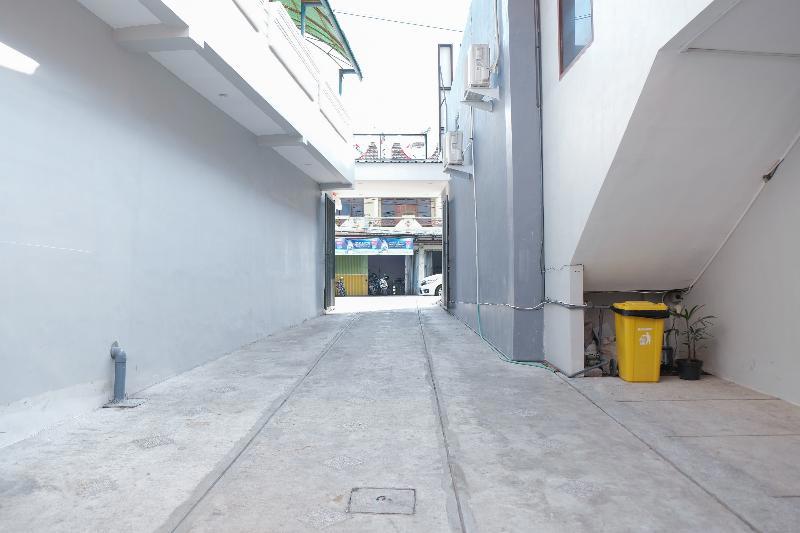 Oyo 1454 111 Residence