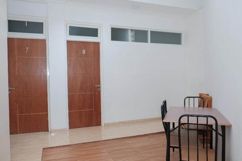 Oyo 1454 111 Residence