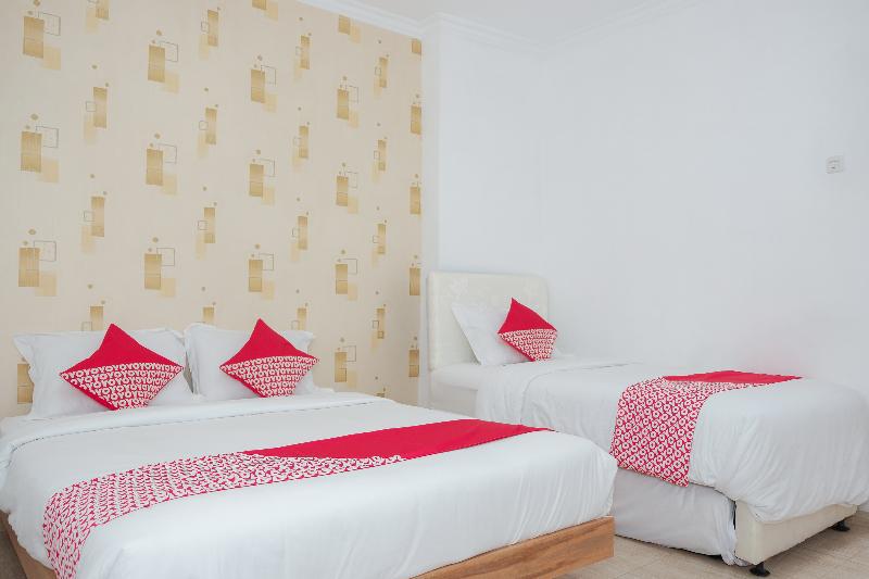 Oyo 1454 111 Residence