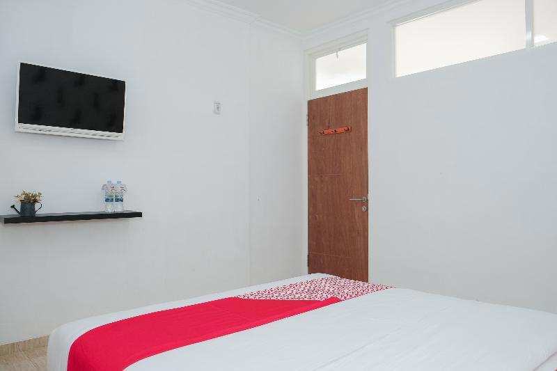 Oyo 1454 111 Residence