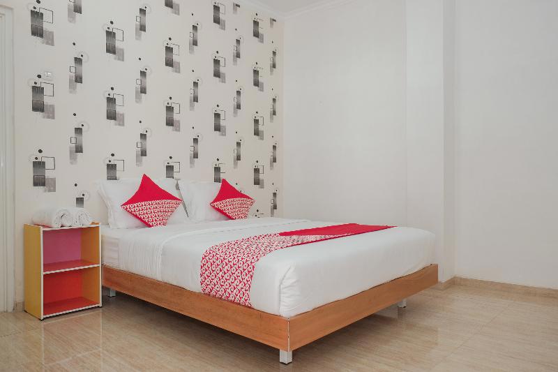 Oyo 1454 111 Residence