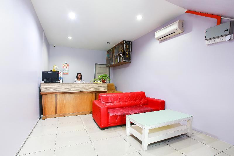 Oyo 89332 De Hotel